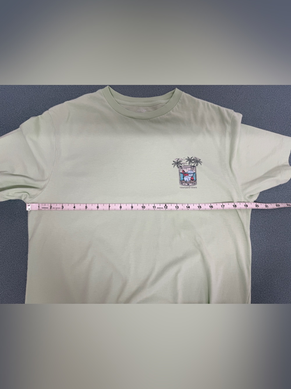 Vineyard Vines Graphic Tee Women’s Small Green - Picture 8 of 8